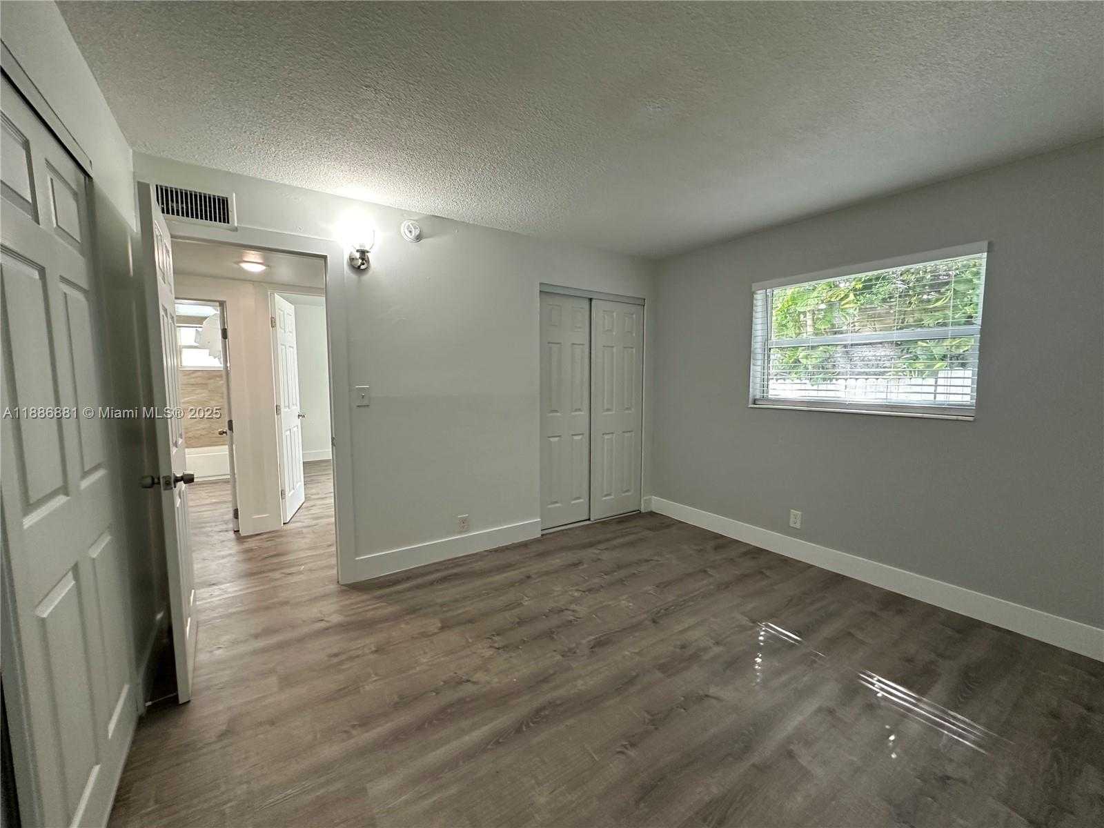 Small Image of 2500 JOHNSON ST #10, Hollywood Number 24