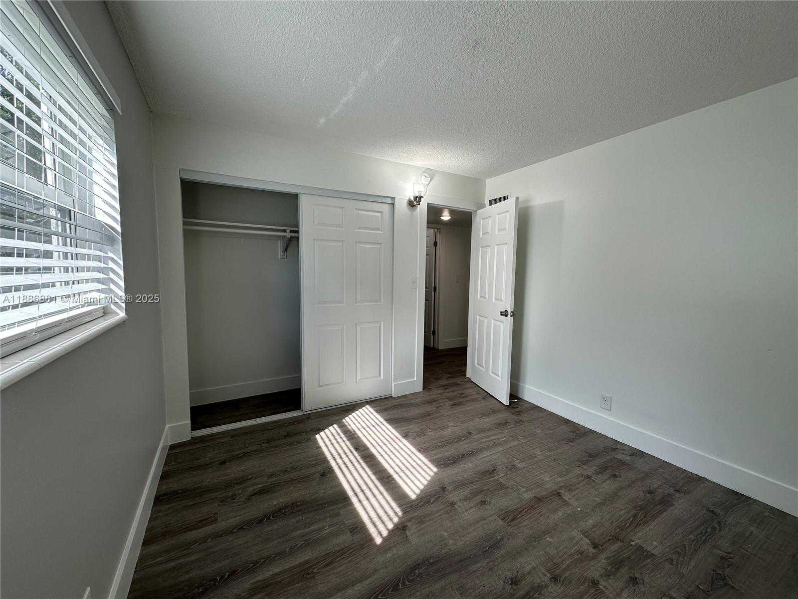 Small Image of 2500 JOHNSON ST #10, Hollywood Number 28