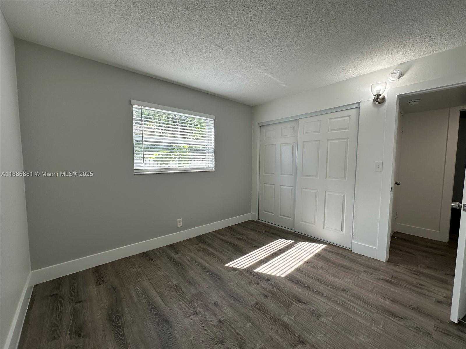 Small Image of 2500 JOHNSON ST #10, Hollywood Number 29