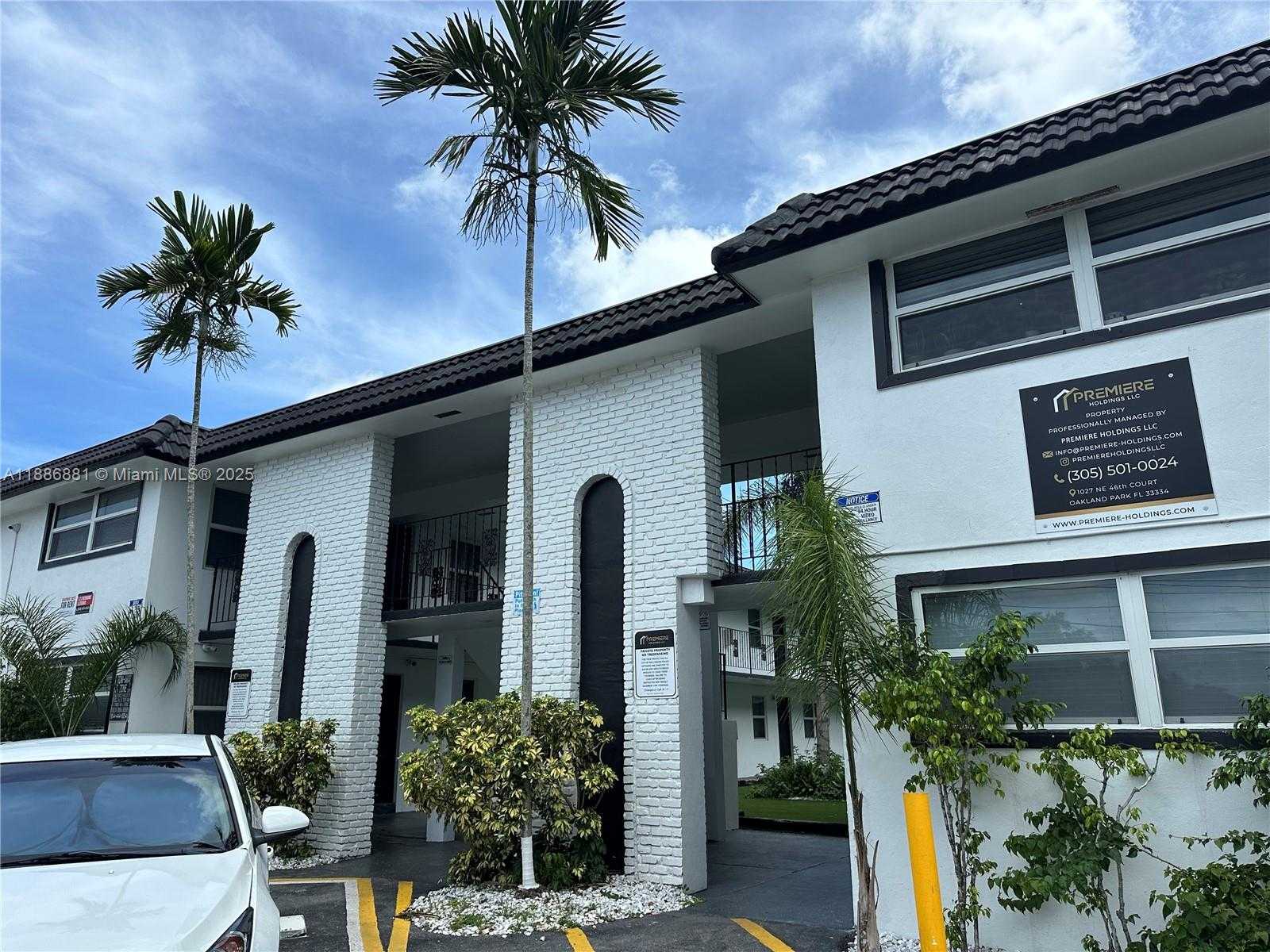 Small Image of 2500 JOHNSON ST #10, Hollywood Number 38