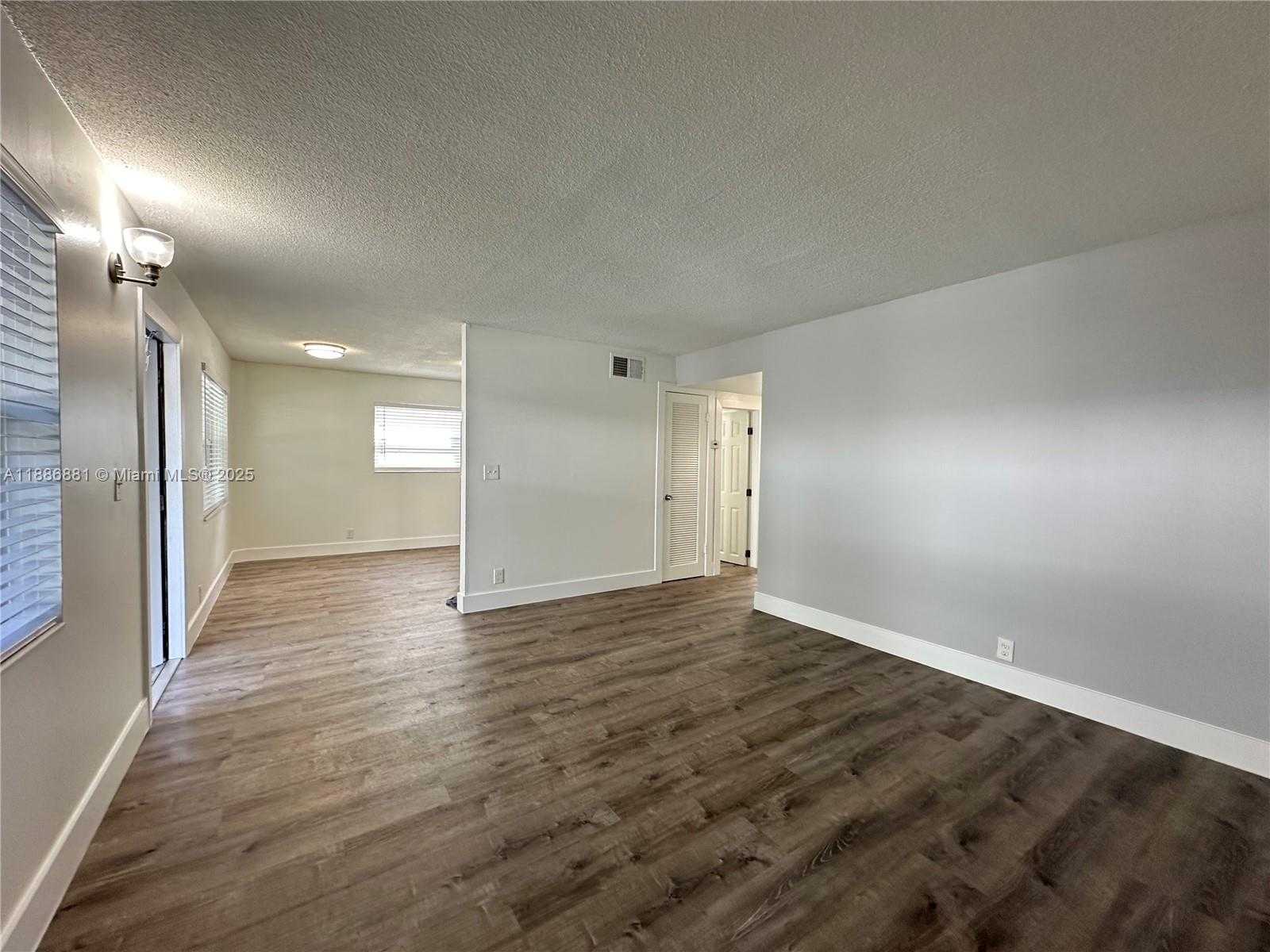 Small Image of 2500 JOHNSON ST #10, Hollywood Number 8