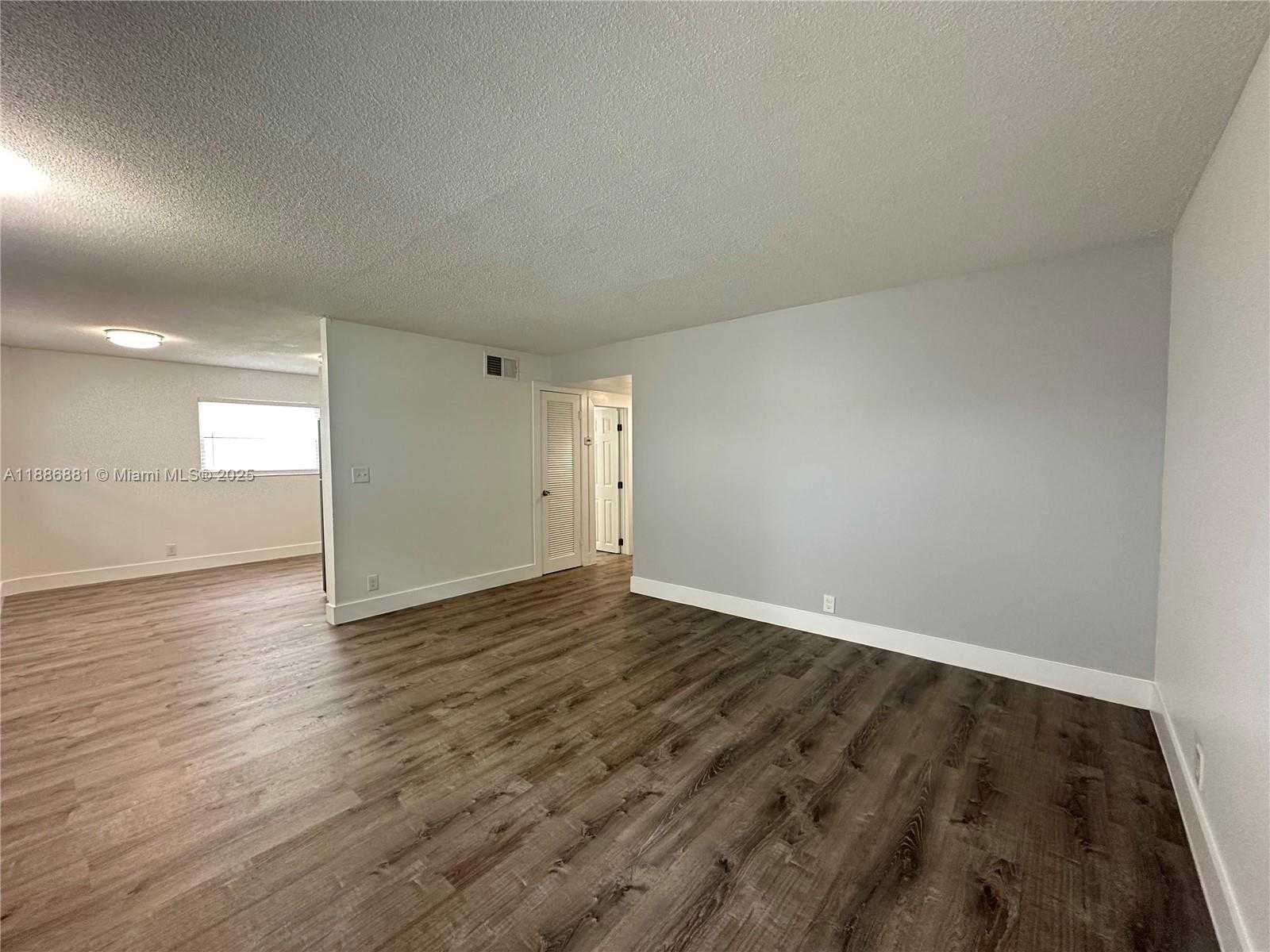 Small Image of 2500 JOHNSON ST #10, Hollywood Number 9