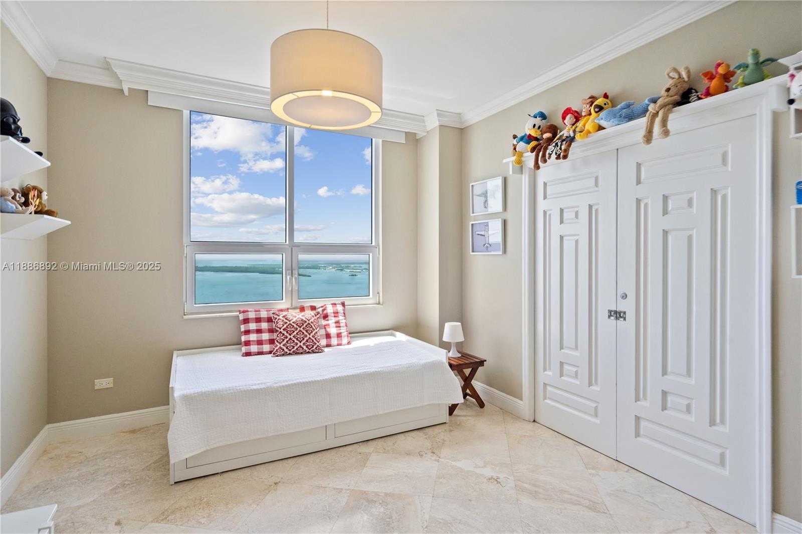 Small Image of 808 BRICKELL KEY DR #3304, Miami Number 18