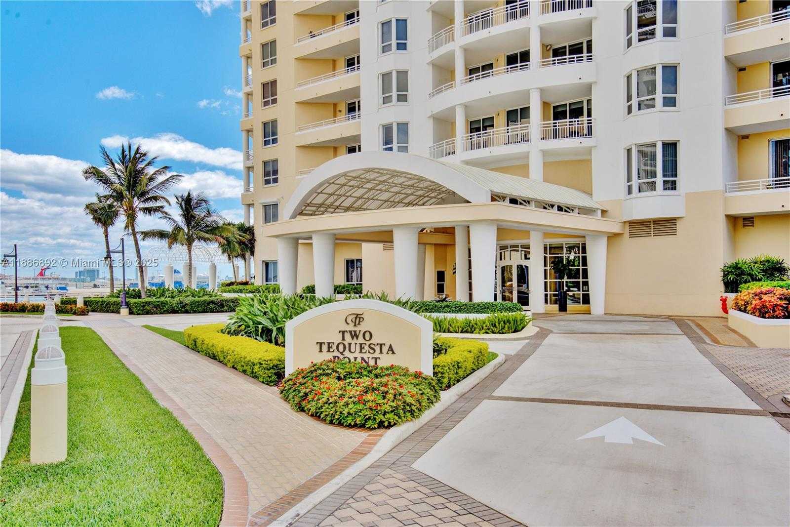 Small Image of 808 BRICKELL KEY DR #3304, Miami Number 32