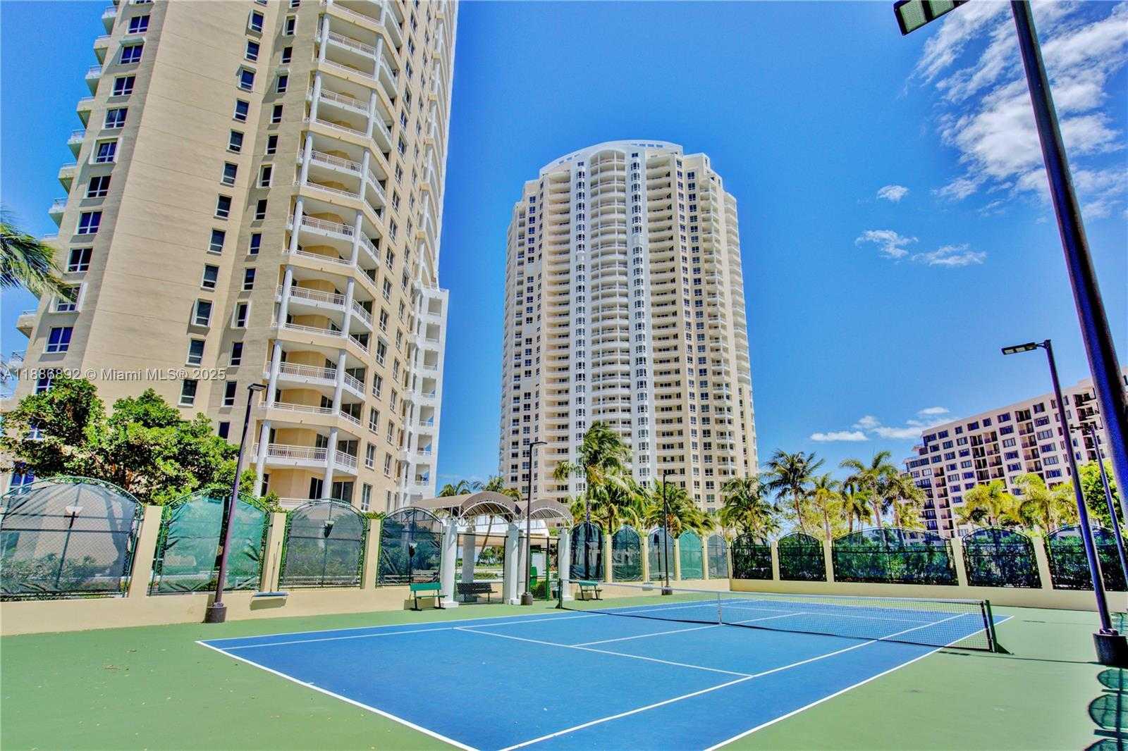 Small Image of 808 BRICKELL KEY DR #3304, Miami Number 53