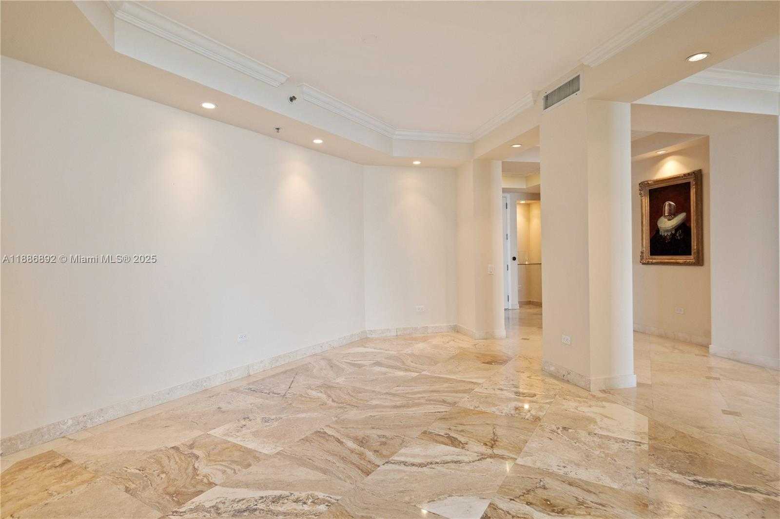 Small Image of 808 BRICKELL KEY DR #3304, Miami Number 8