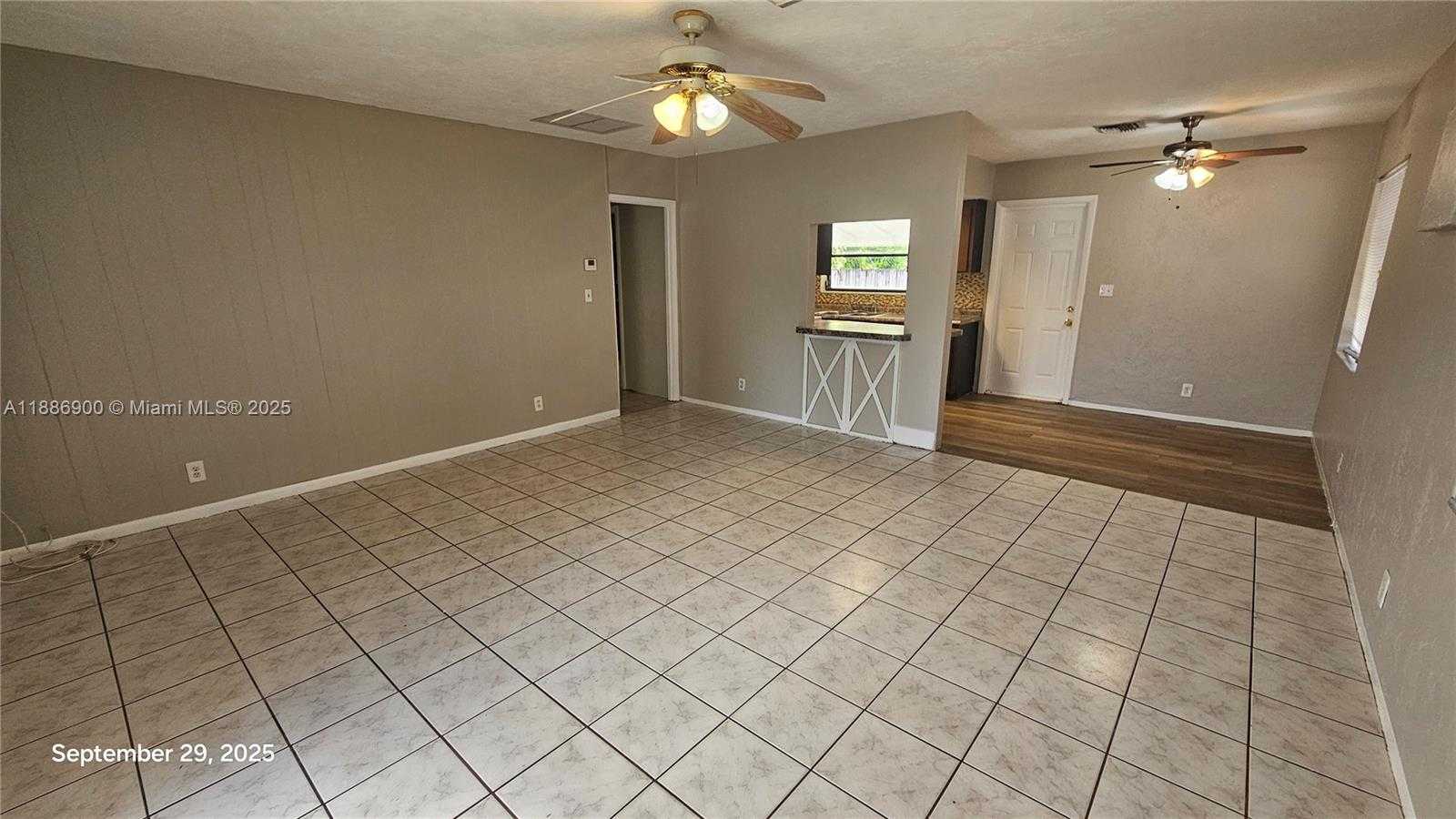 Small Image of 2640 GARFIELD ST #Back, Hollywood Number 4