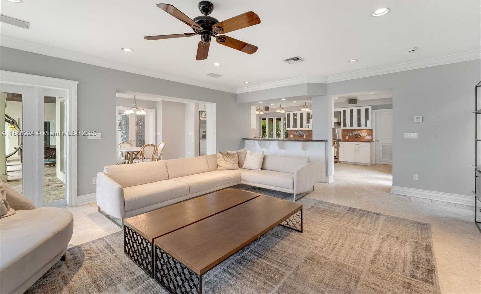 Small Image of 11 EAST RIVO ALTO DR, Miami Beach Number 13