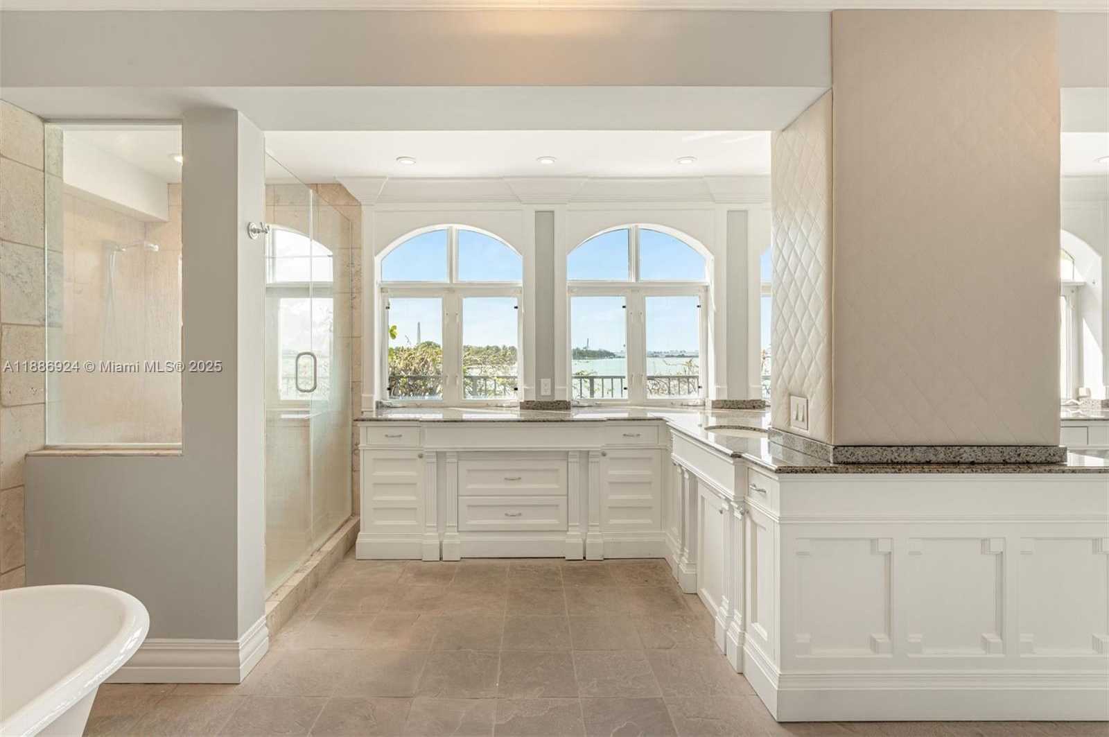 Small Image of 11 EAST RIVO ALTO DR, Miami Beach Number 19