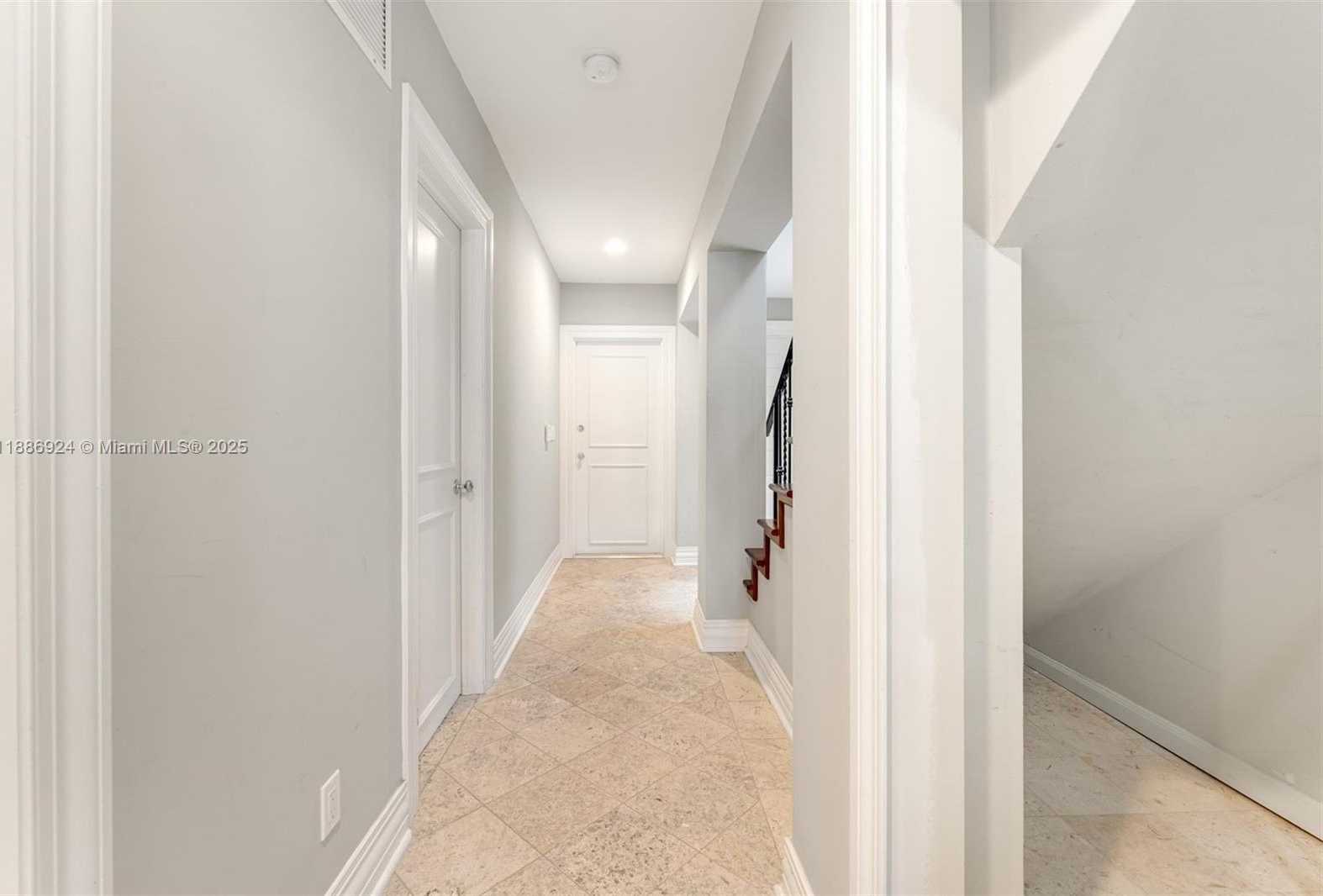 Small Image of 11 EAST RIVO ALTO DR, Miami Beach Number 21