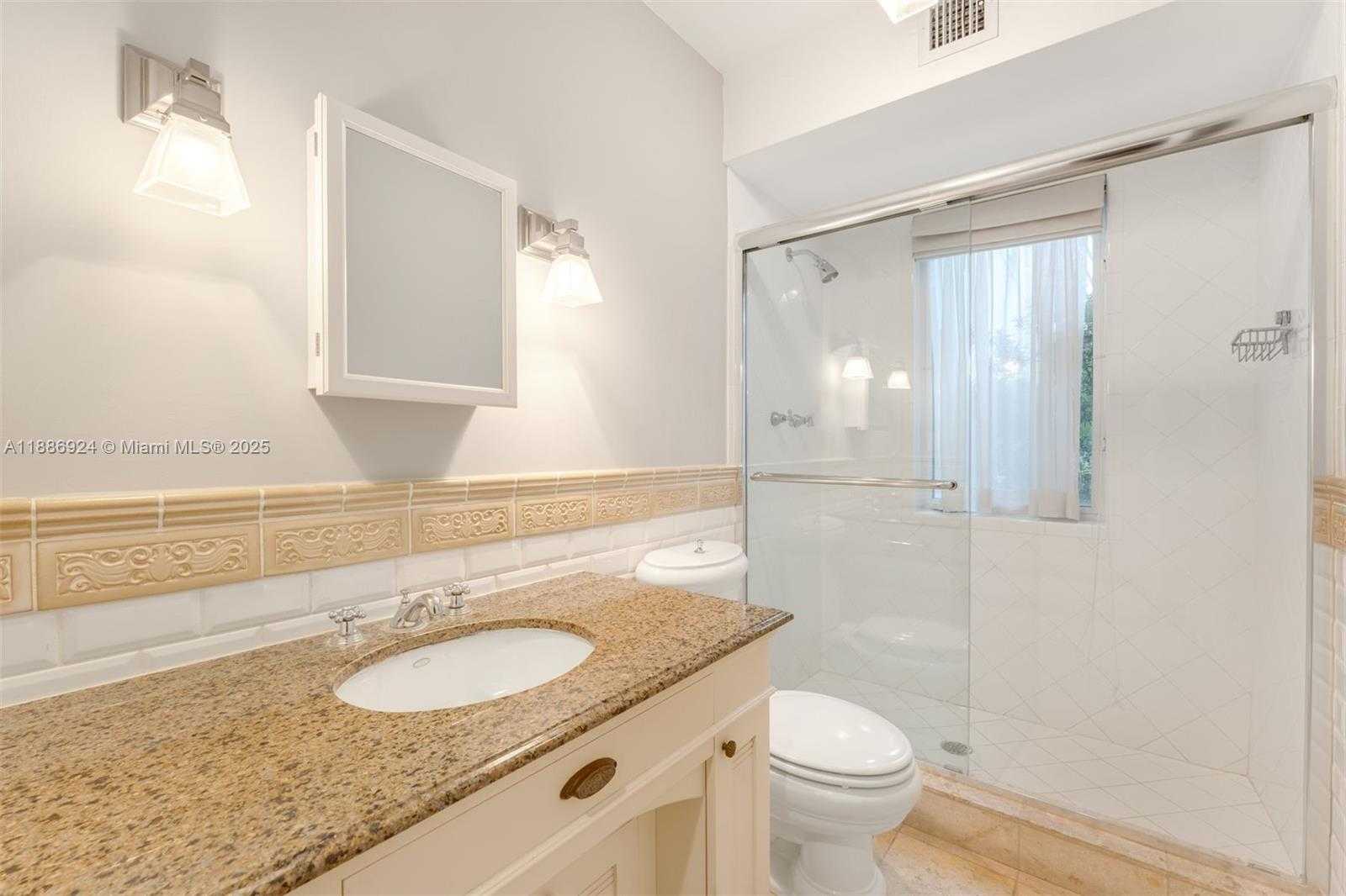 Small Image of 11 EAST RIVO ALTO DR, Miami Beach Number 27