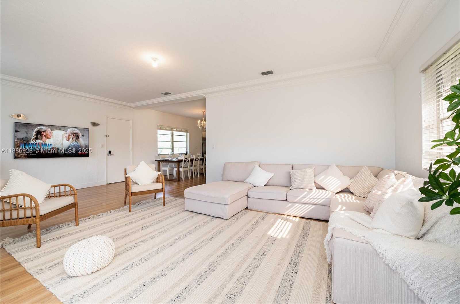 Small Image of 501 SOUTH WEST 24TH RD #501, Miami Number 14