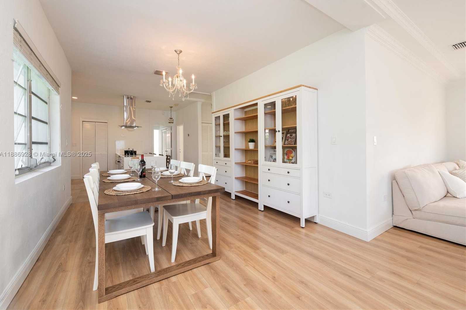 Small Image of 501 SOUTH WEST 24TH RD #501, Miami Number 8