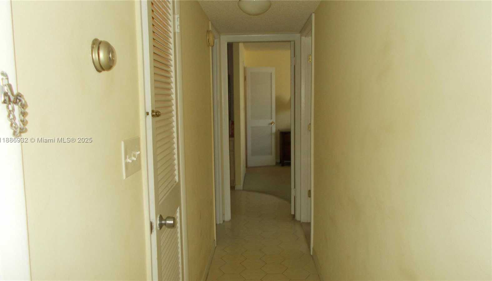 Small Image of 3161 SOUTH OCEAN DR #505, Hallandale Beach Number 14
