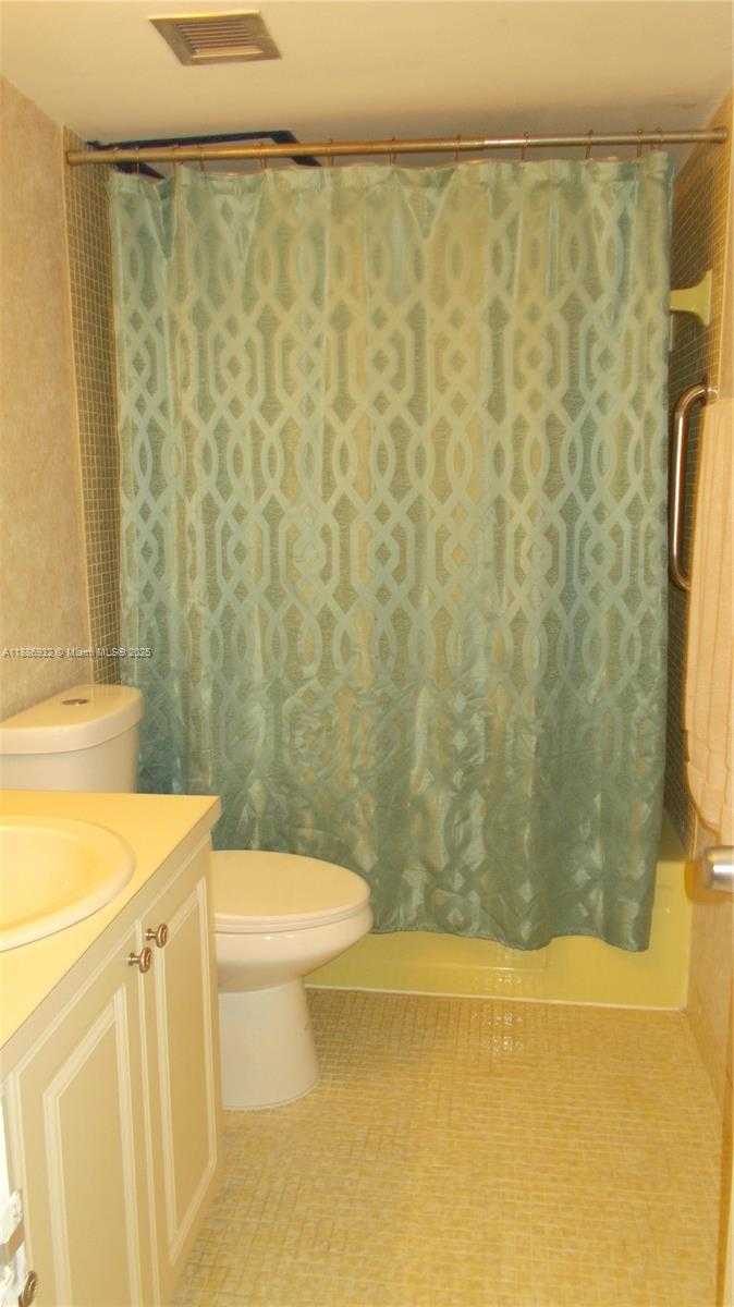 Small Image of 3161 SOUTH OCEAN DR #505, Hallandale Beach Number 24