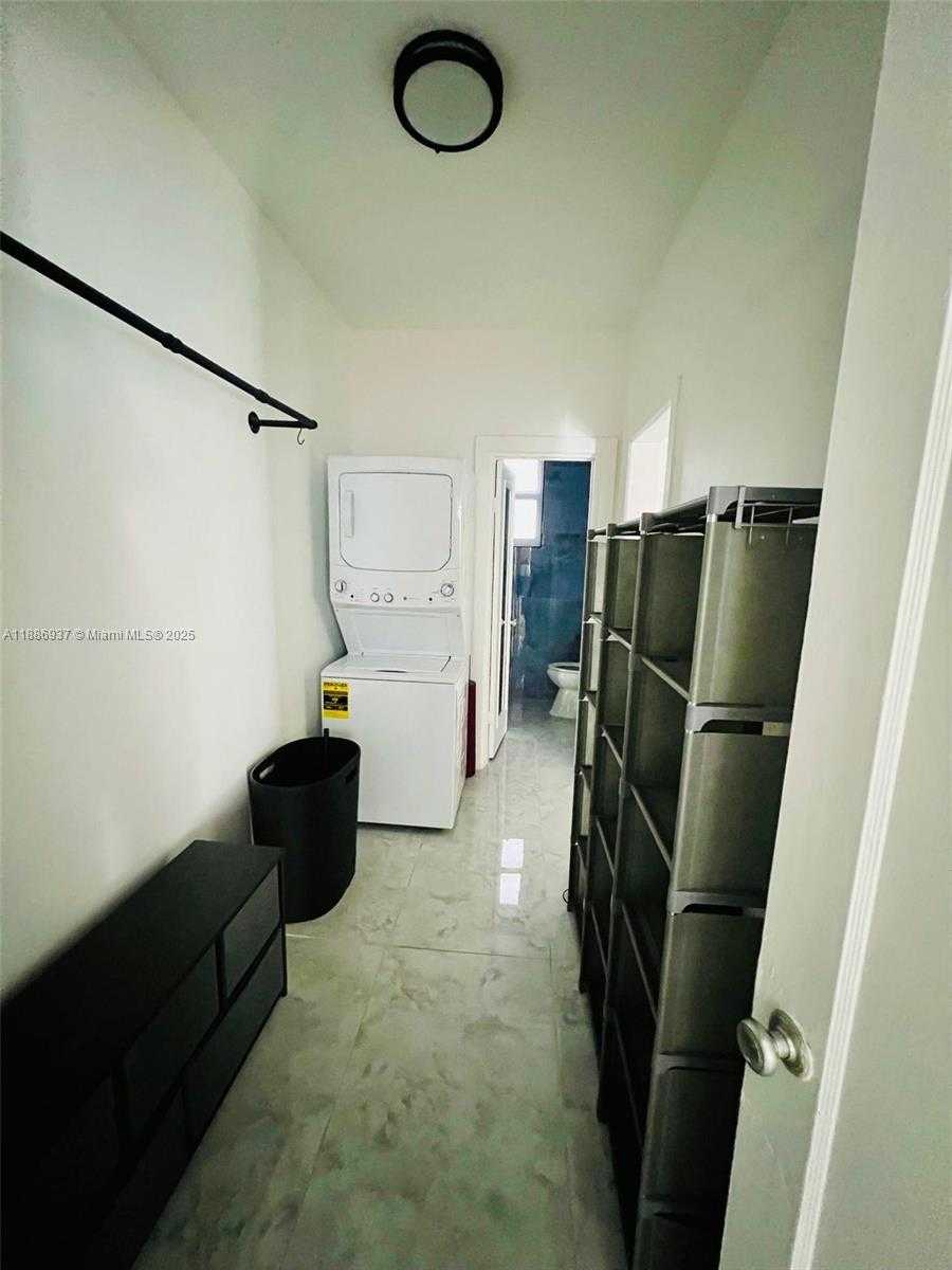 Small Image of 1606 JEFFERSON AVE #4, Miami Beach Number 11