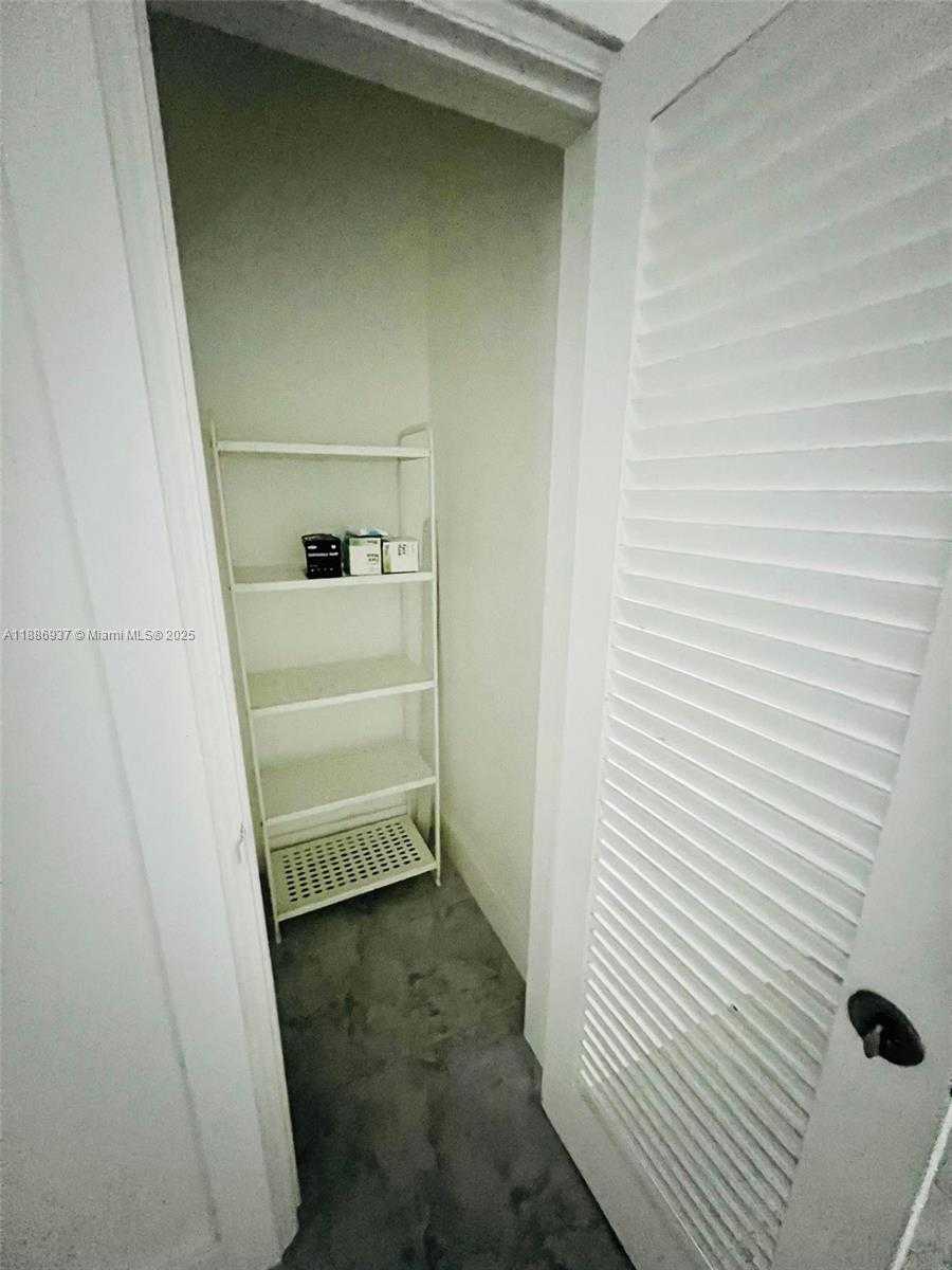 Small Image of 1606 JEFFERSON AVE #4, Miami Beach Number 15