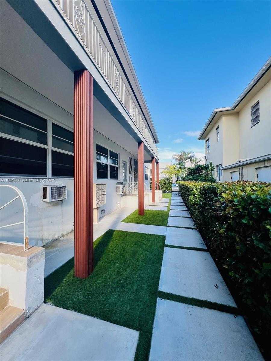 Small Image of 1606 JEFFERSON AVE #4, Miami Beach Number 17