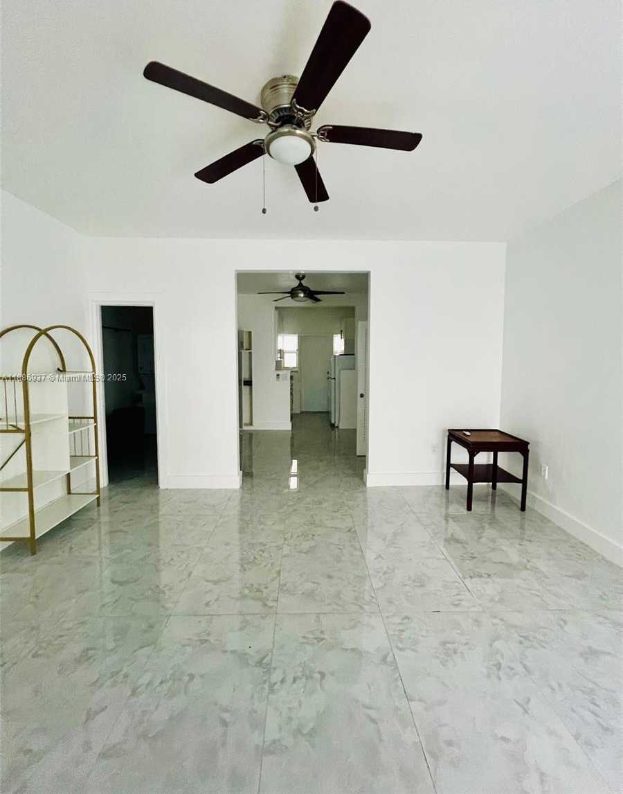 Small Image of 1606 JEFFERSON AVE #4, Miami Beach Number 3