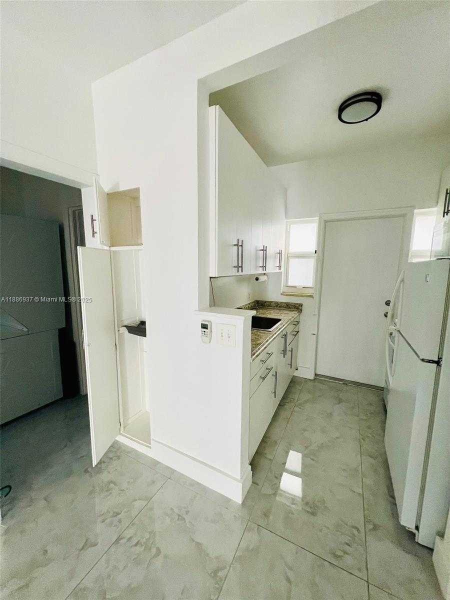 Small Image of 1606 JEFFERSON AVE #4, Miami Beach Number 7