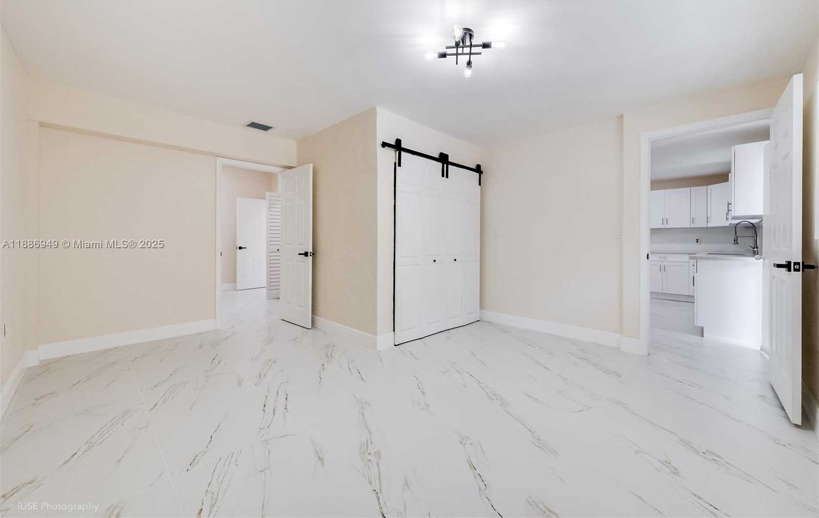 Small Image of 10421 SOUTH WEST 184TH ST, Cutler Bay Number 5