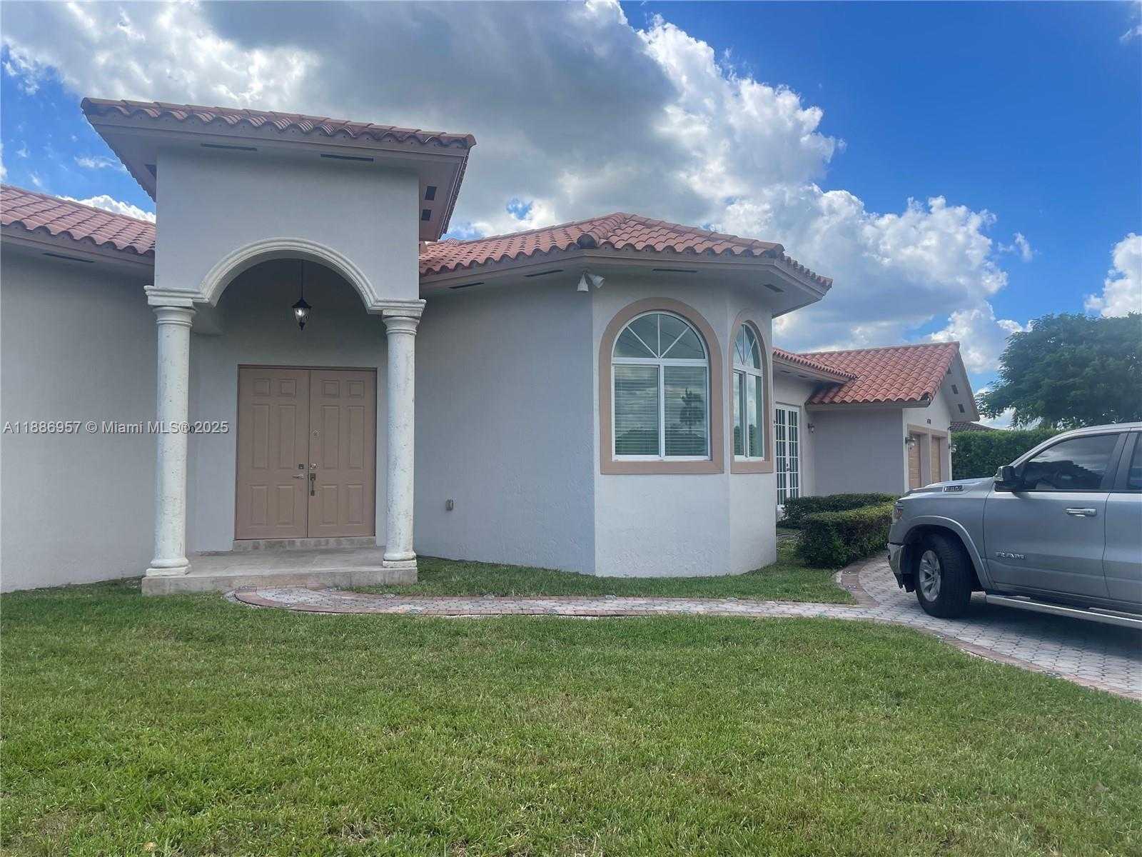 Small Image of 14700 SOUTH WEST 174TH ST #14700, Miami Number 9