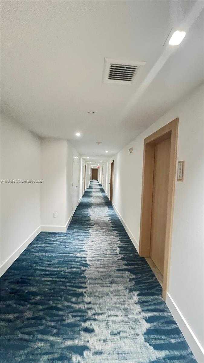 Small Image of 90 SOUTH WEST 3RD ST #1412, Miami Number 10