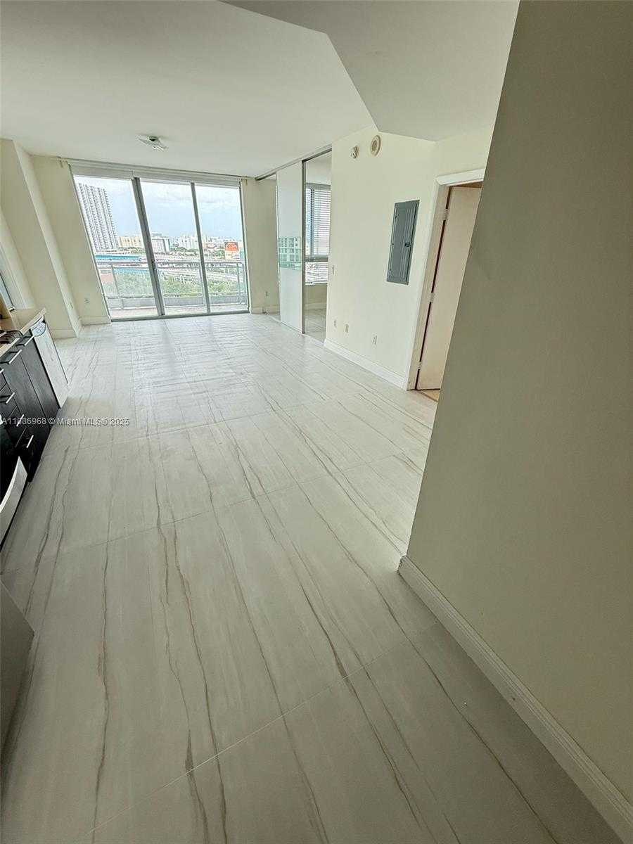 Small Image of 90 SOUTH WEST 3RD ST #1412, Miami Number 5