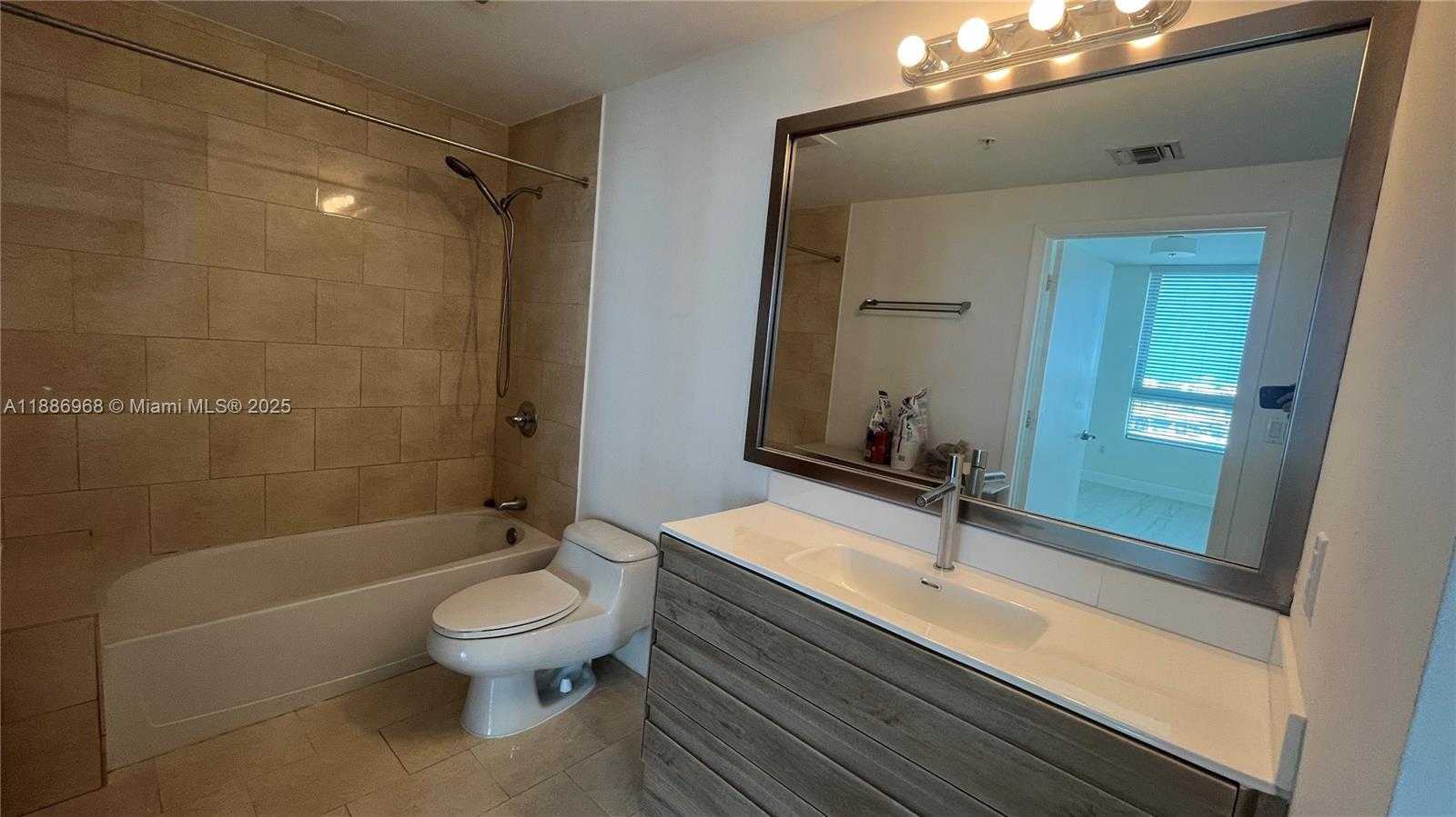 Small Image of 90 SOUTH WEST 3RD ST #1412, Miami Number 6