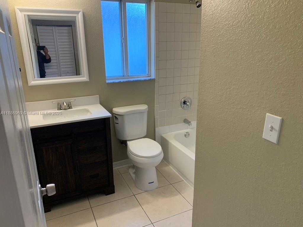 Small Image of 42 NORTH WEST 6TH AVE, Homestead Number 13