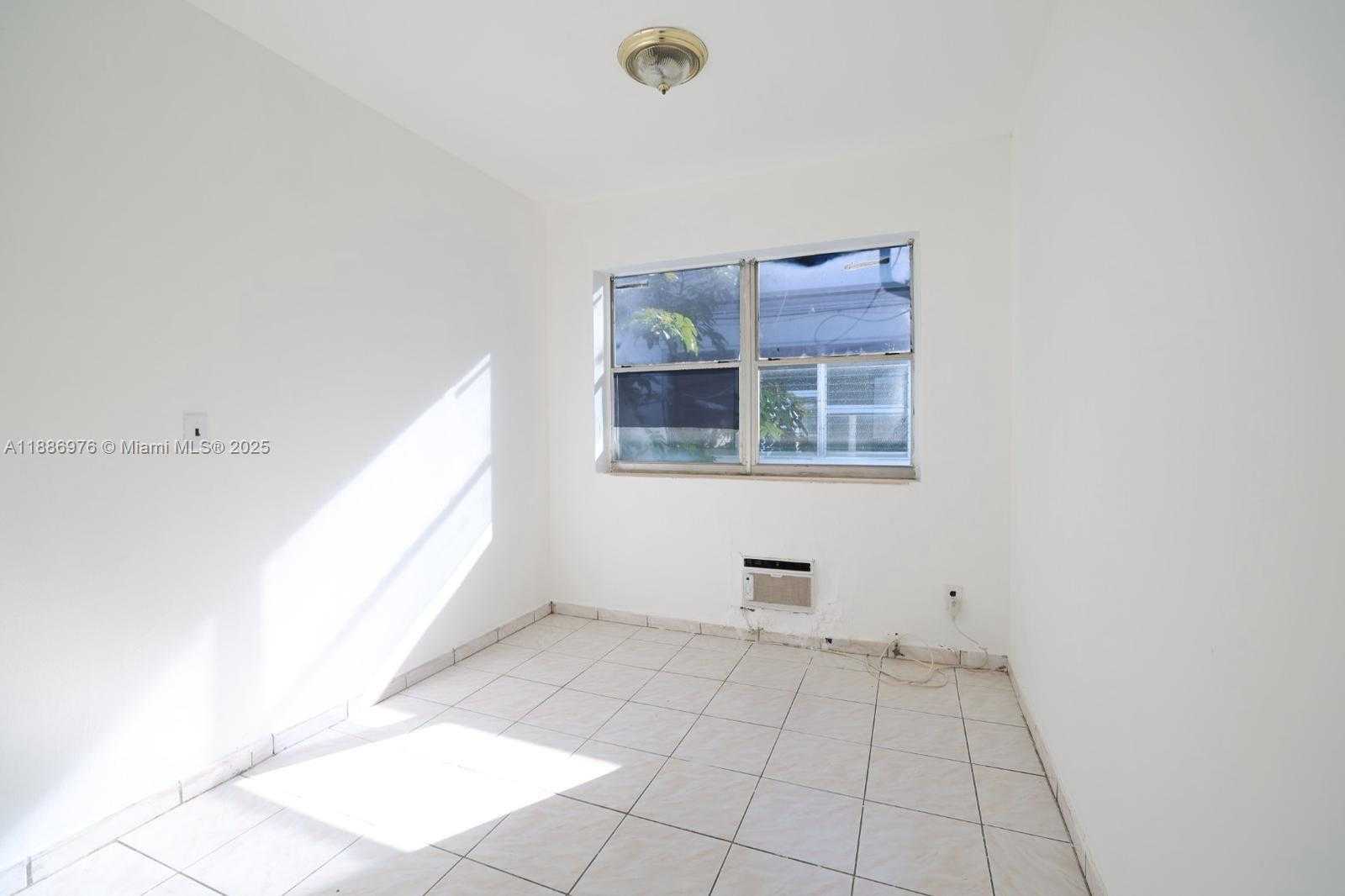 Small Image of 770 83RD ST #3, Miami Beach Number 3