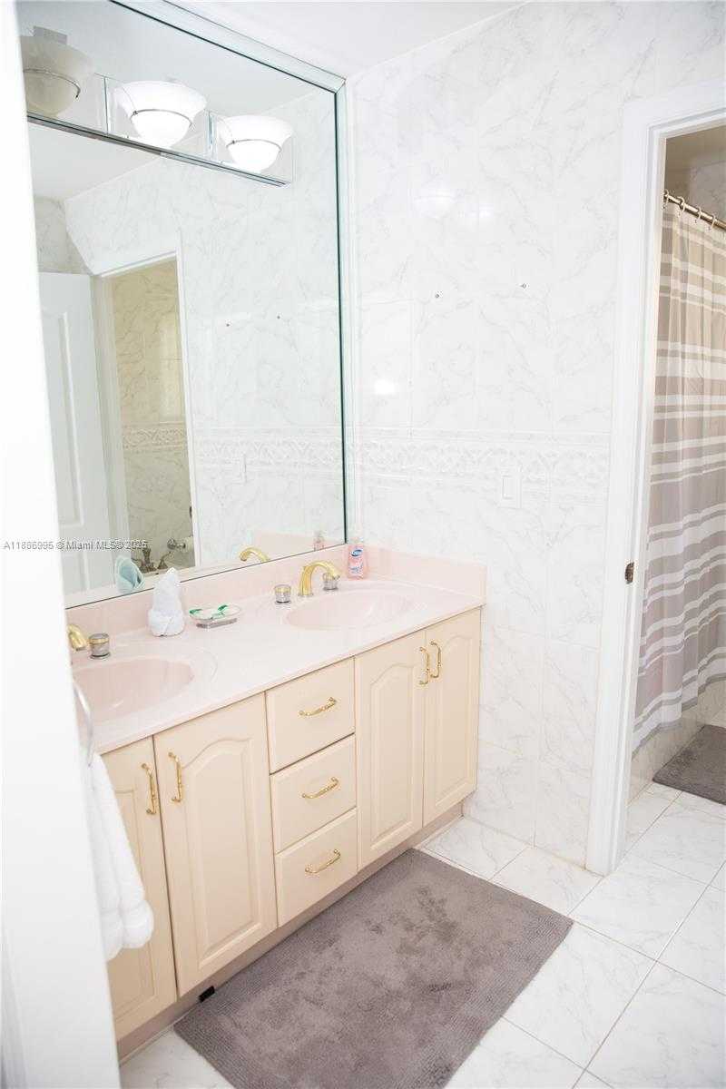 Small Image of 12615 SOUTH WEST 91ST ST #PH-2, Miami Number 8