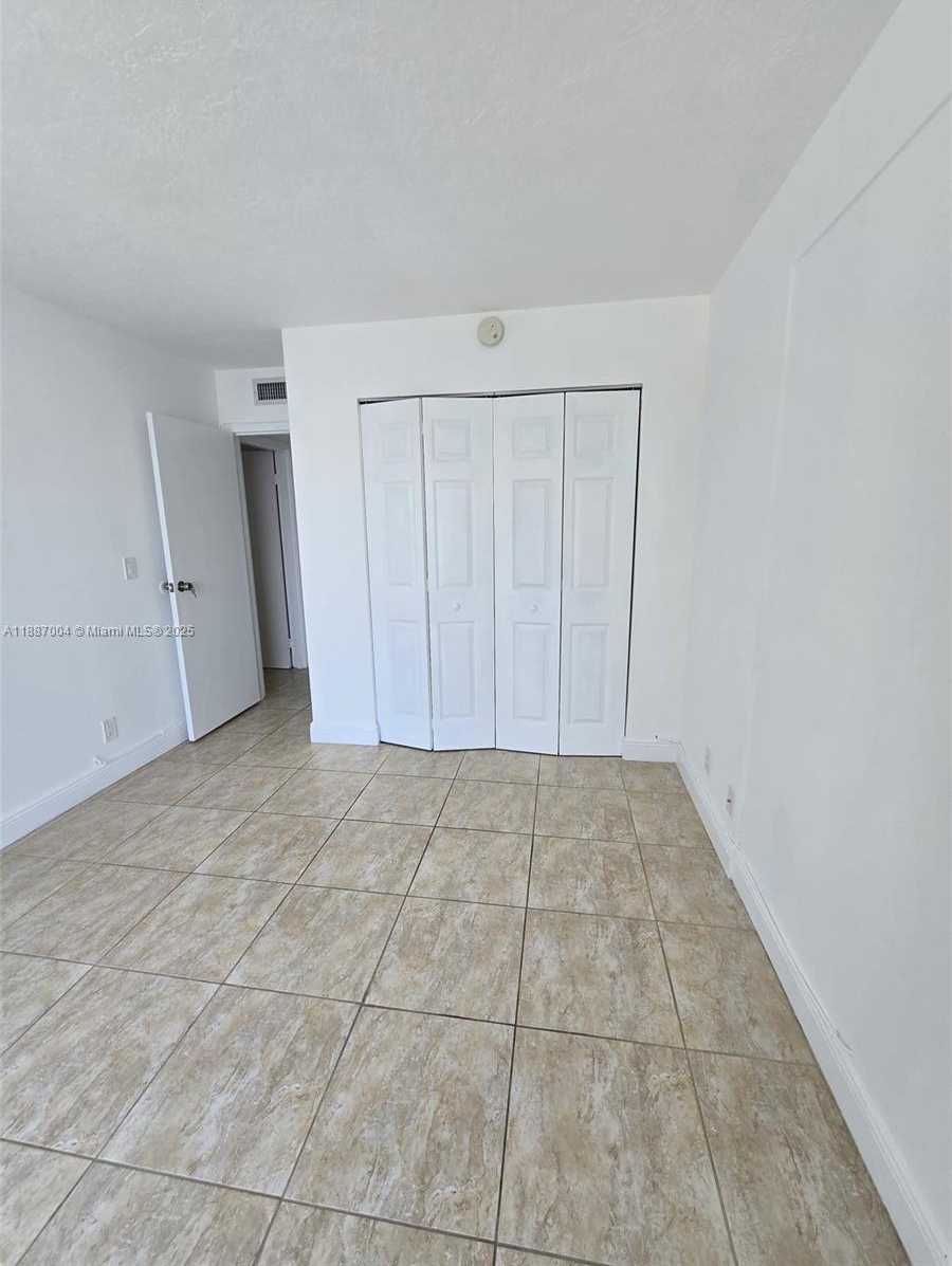 Small Image of 200 SOUTH EAST 15TH RD #6B, Miami Number 26