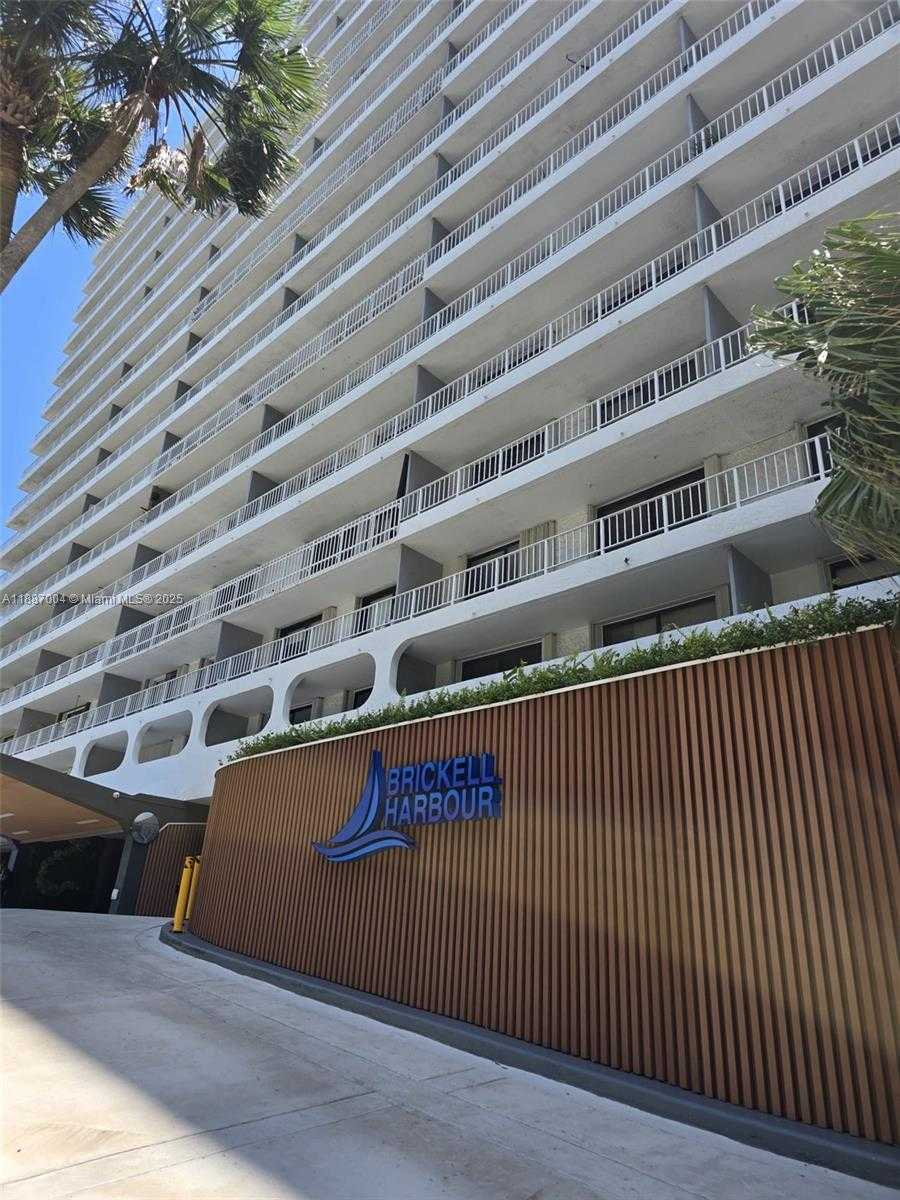 Small Image of 200 SOUTH EAST 15TH RD #6B, Miami Number 3
