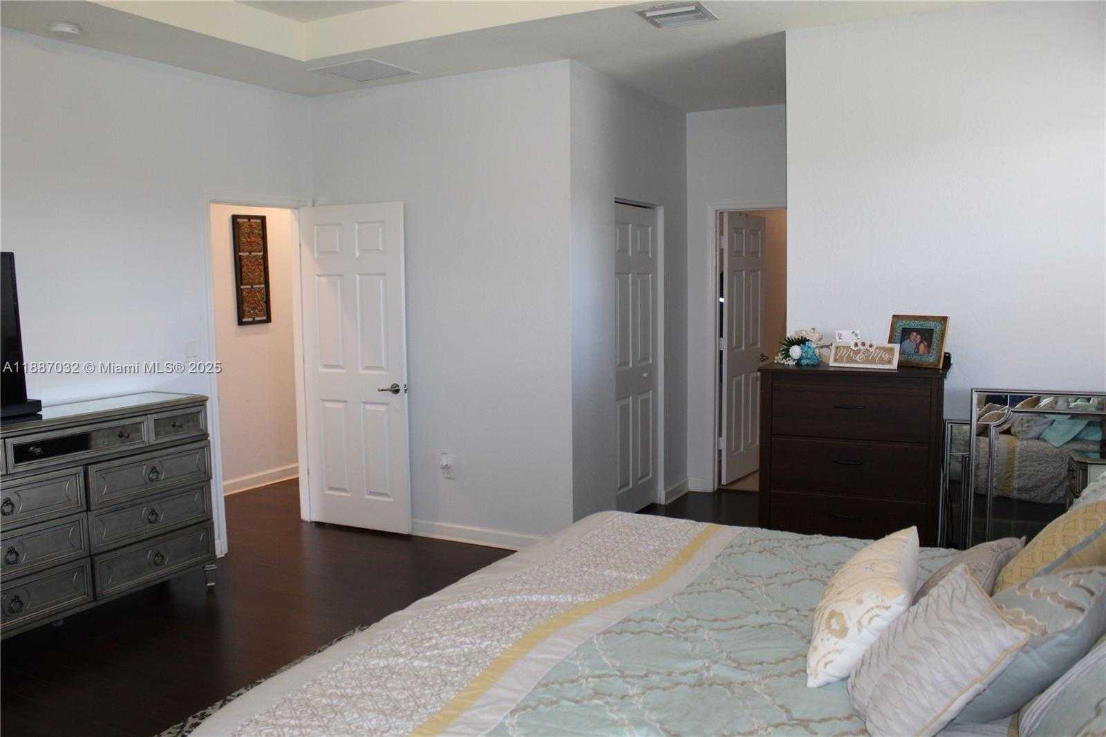 Small Image of 3728 SOUTH EAST 5TH CT, Homestead Number 10