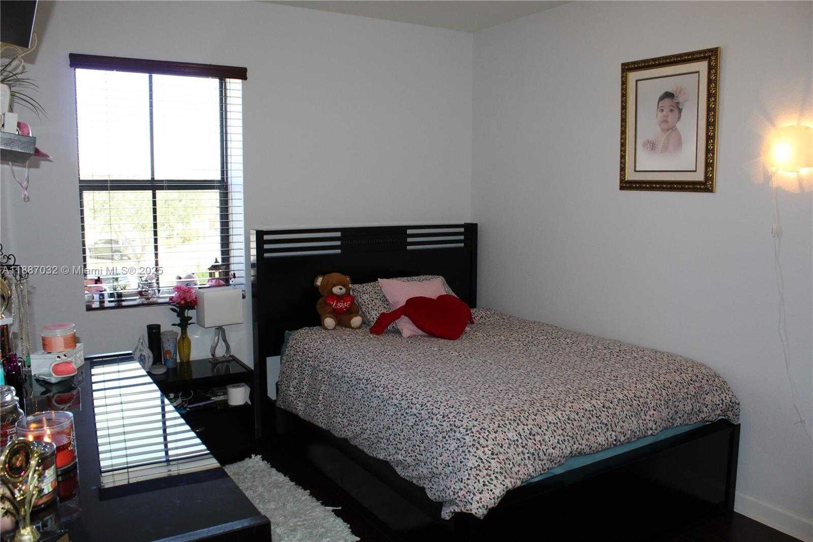 Small Image of 3728 SOUTH EAST 5TH CT, Homestead Number 14