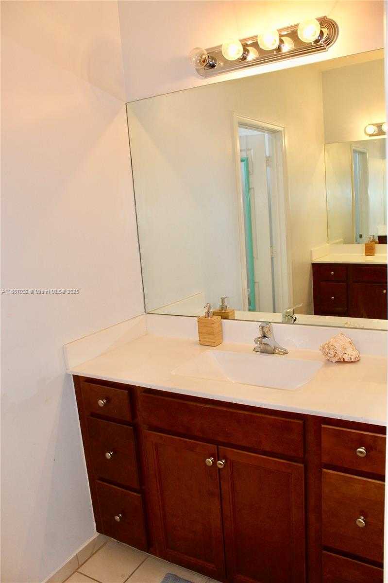 Small Image of 3728 SOUTH EAST 5TH CT, Homestead Number 18