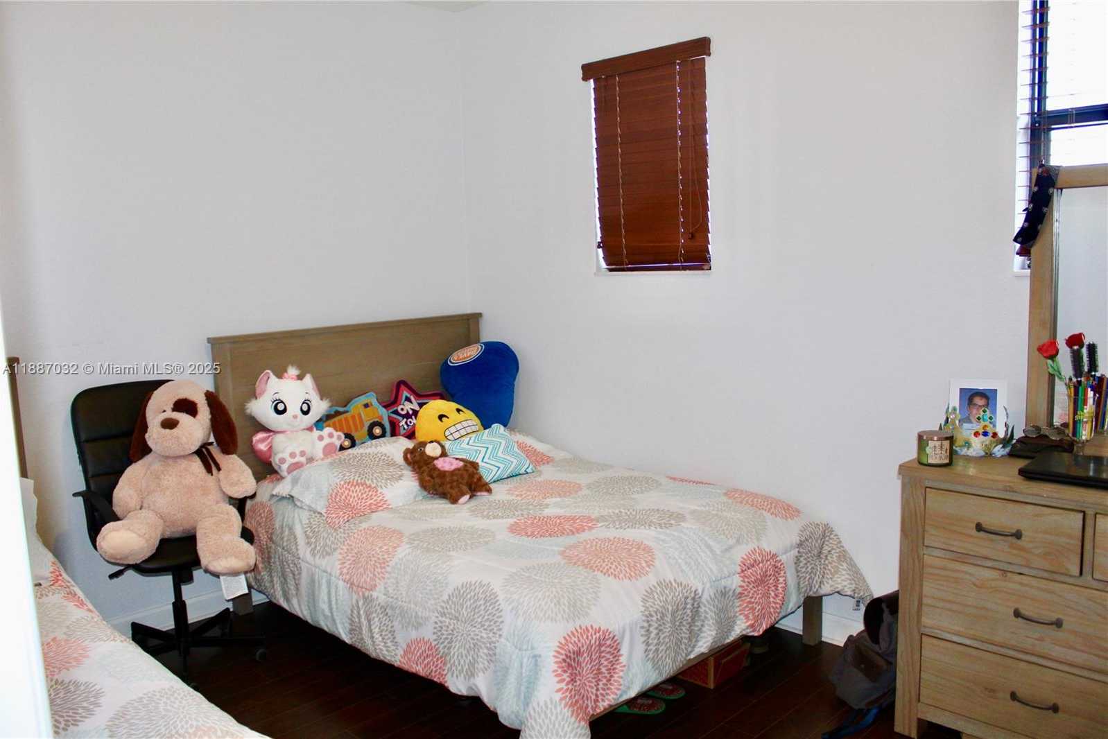 Small Image of 3728 SOUTH EAST 5TH CT, Homestead Number 20