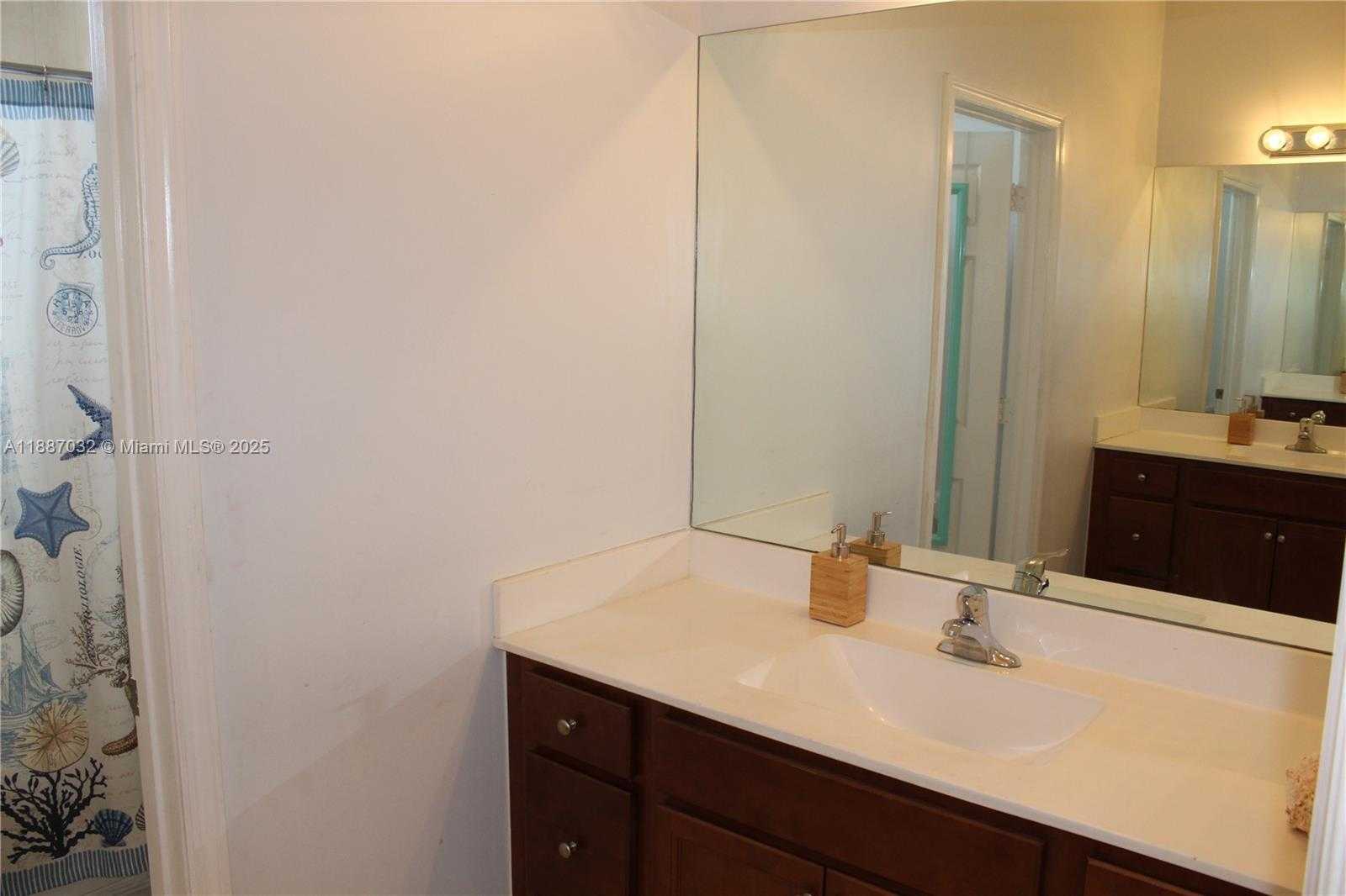 Small Image of 3728 SOUTH EAST 5TH CT, Homestead Number 23