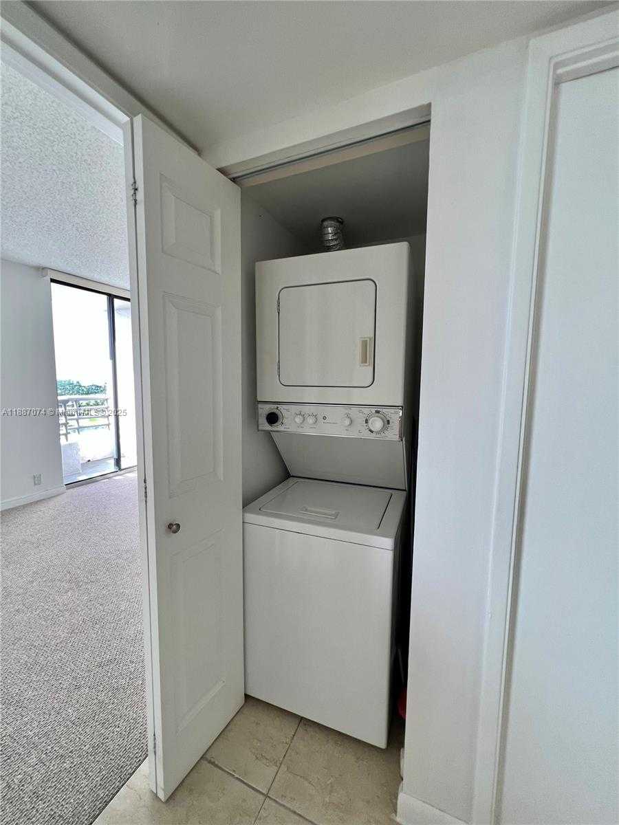 Small Image of 3300 NORTH EAST 191ST ST #1606, Aventura Number 11
