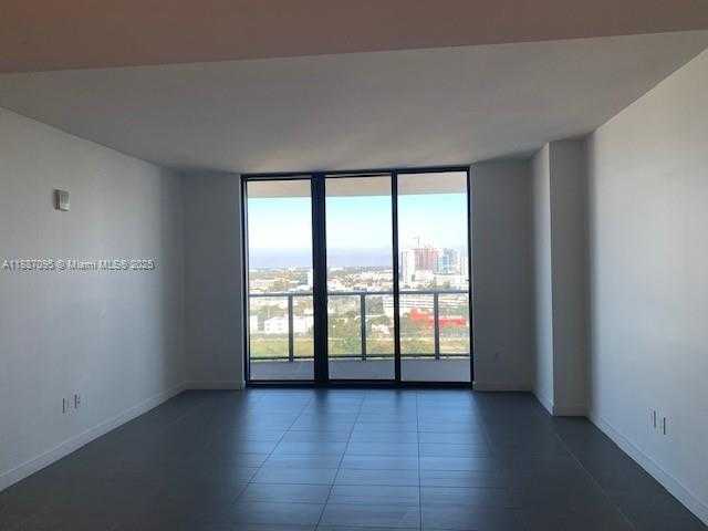 Small Image of Miami Number 14