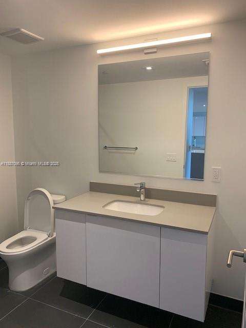 Small Image of Miami Number 18