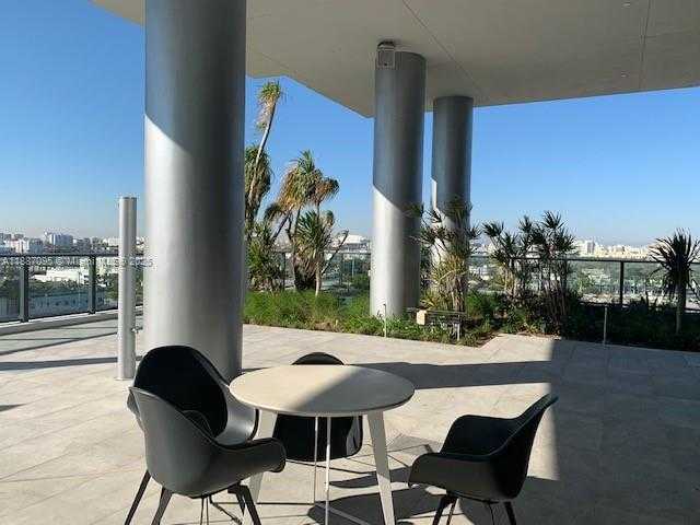 Small Image of Miami Number 26