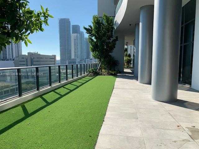 Small Image of Miami Number 39