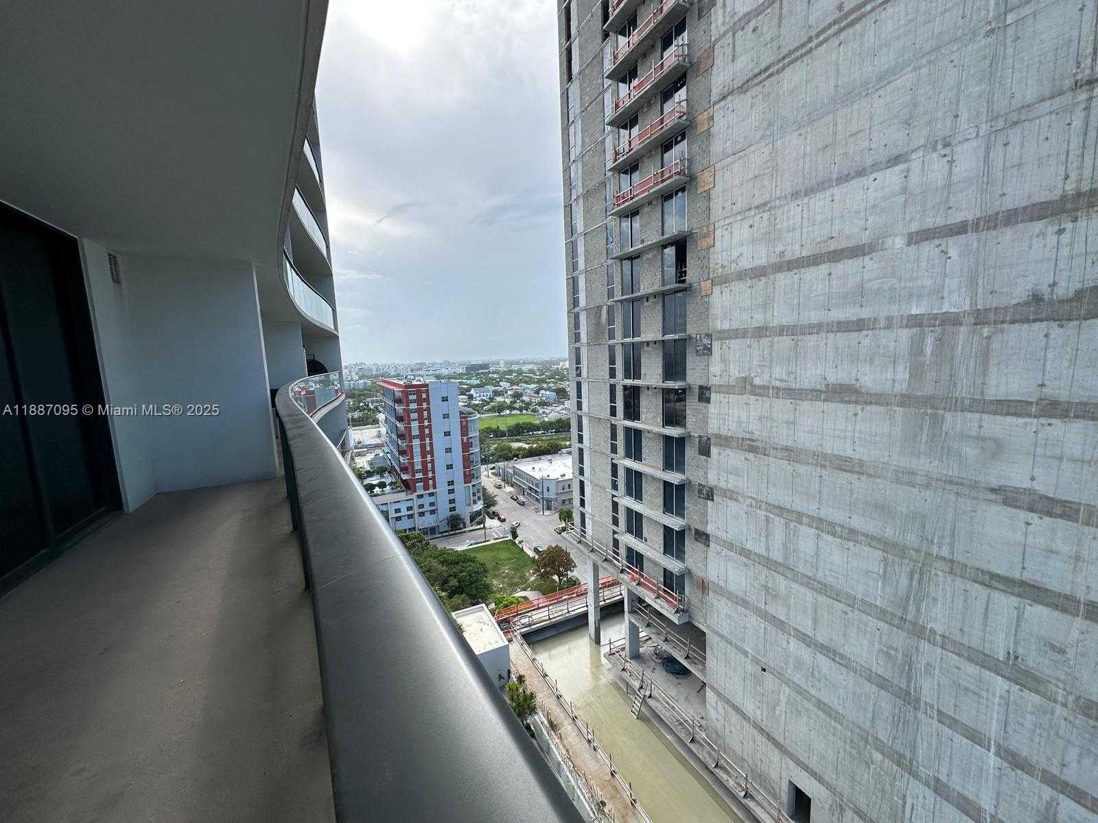 Small Image of Miami Number 49