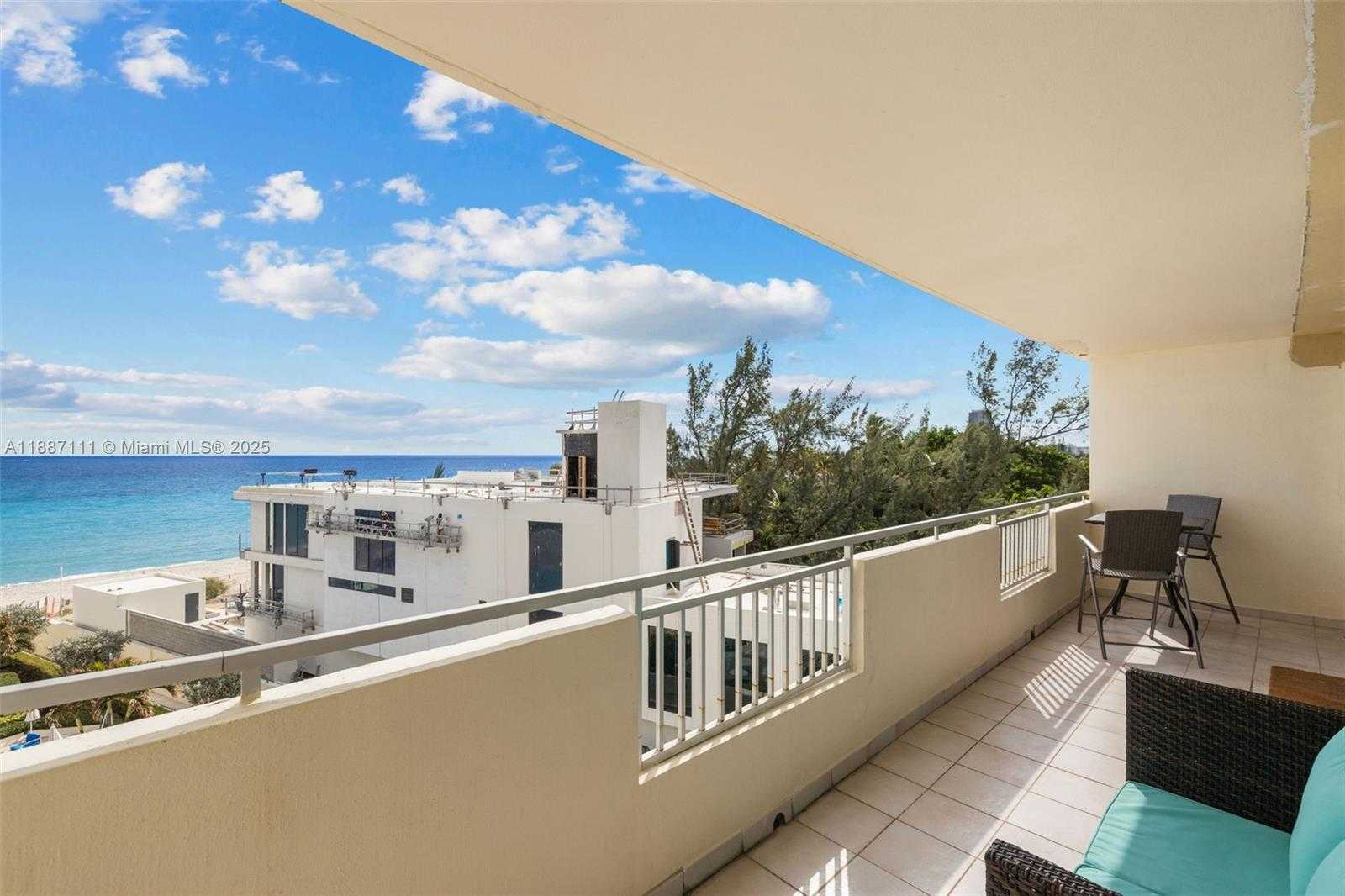 Small Image of 3180 SOUTH OCEAN DR #516, Hallandale Beach Number 2