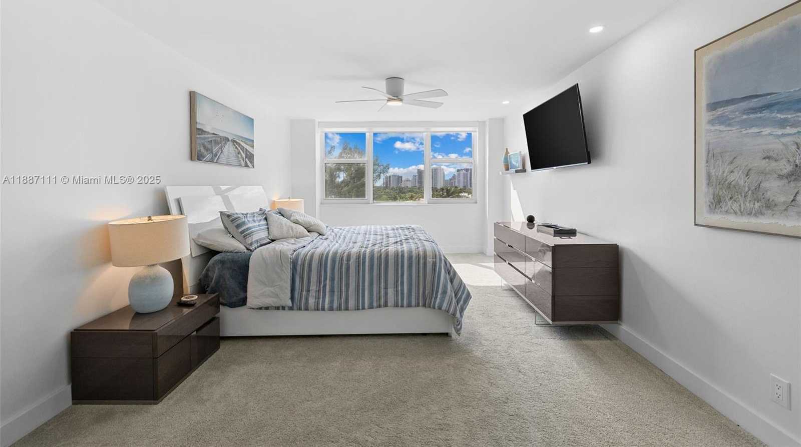 Small Image of 3180 SOUTH OCEAN DR #516, Hallandale Beach Number 25