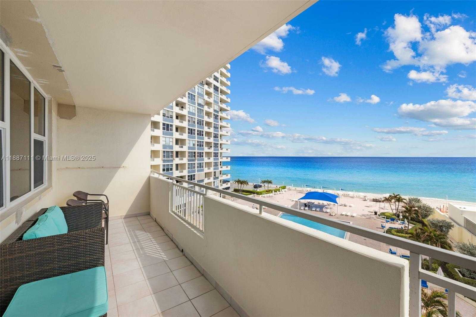 Small Image of 3180 SOUTH OCEAN DR #516, Hallandale Beach Number 9