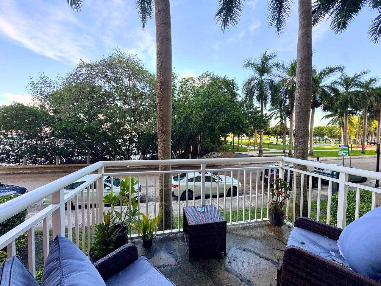 Small Image of 2000 NORTH BAYSHORE DR #118, Miami Number 15