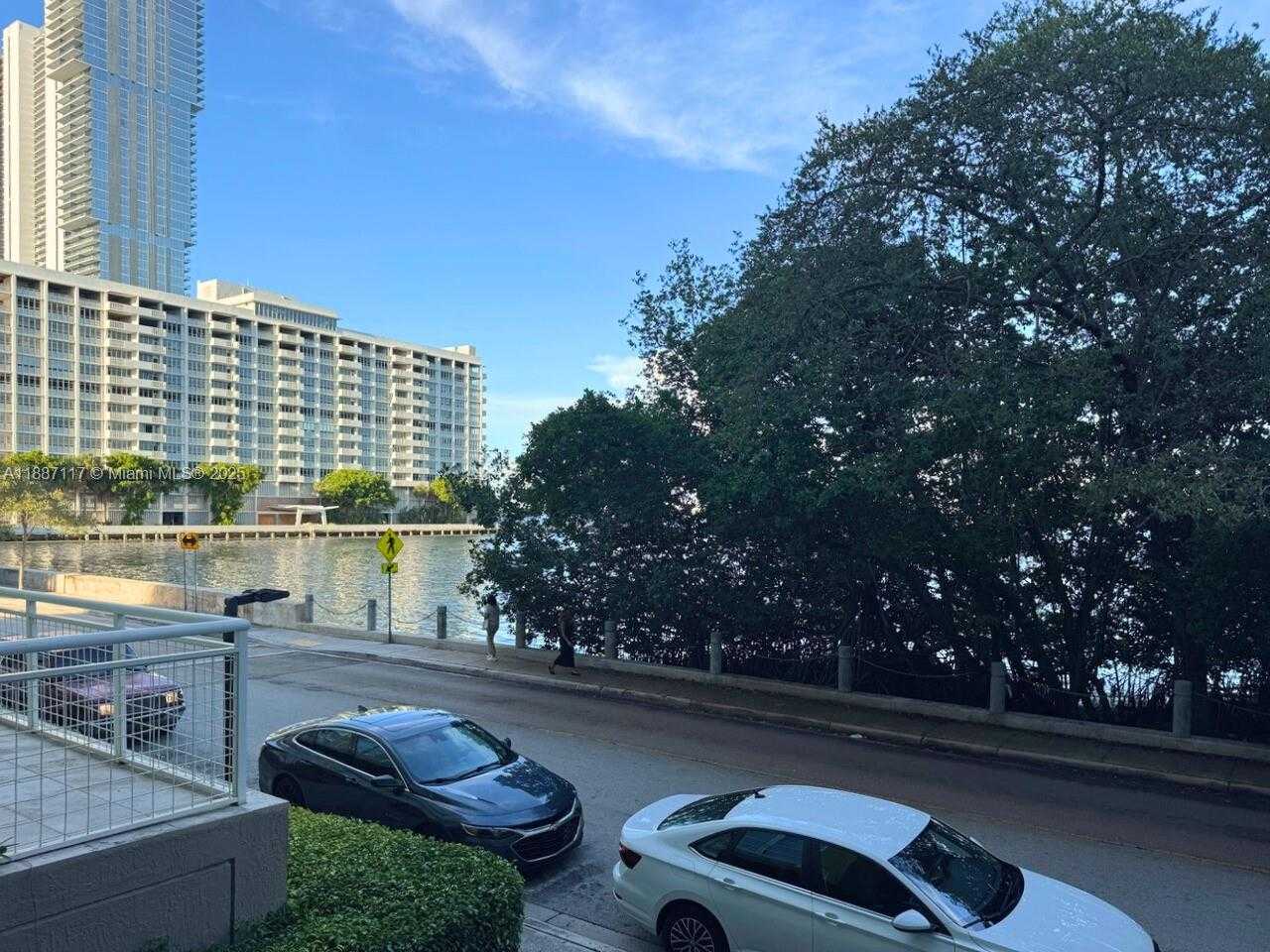 Small Image of 2000 NORTH BAYSHORE DR #118, Miami Number 16